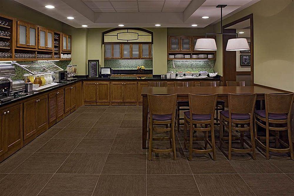 Hyatt Place Topeka Restaurace fotografie